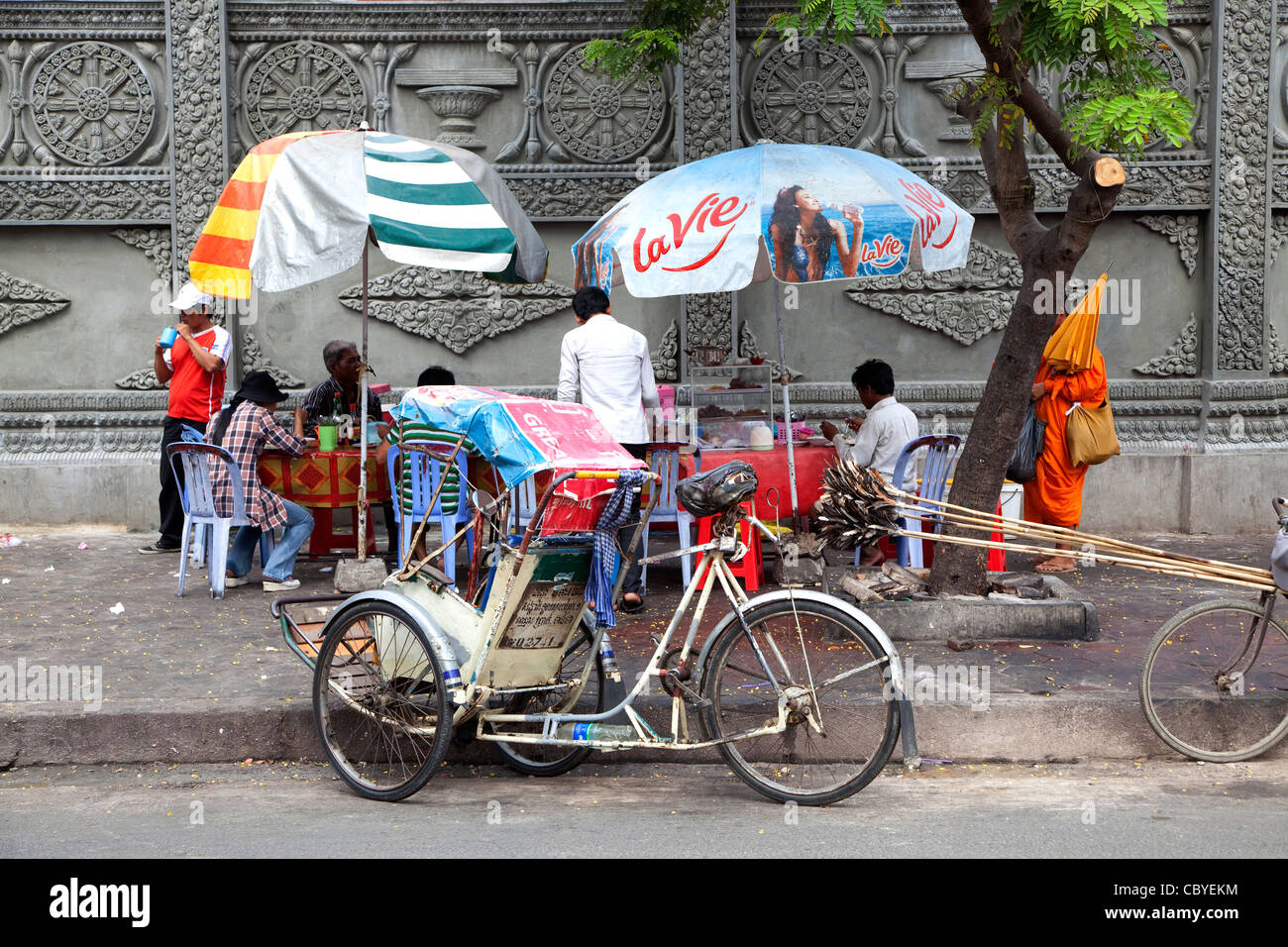 11628dhaka-guesthouse-&-restaurant-03.jpg