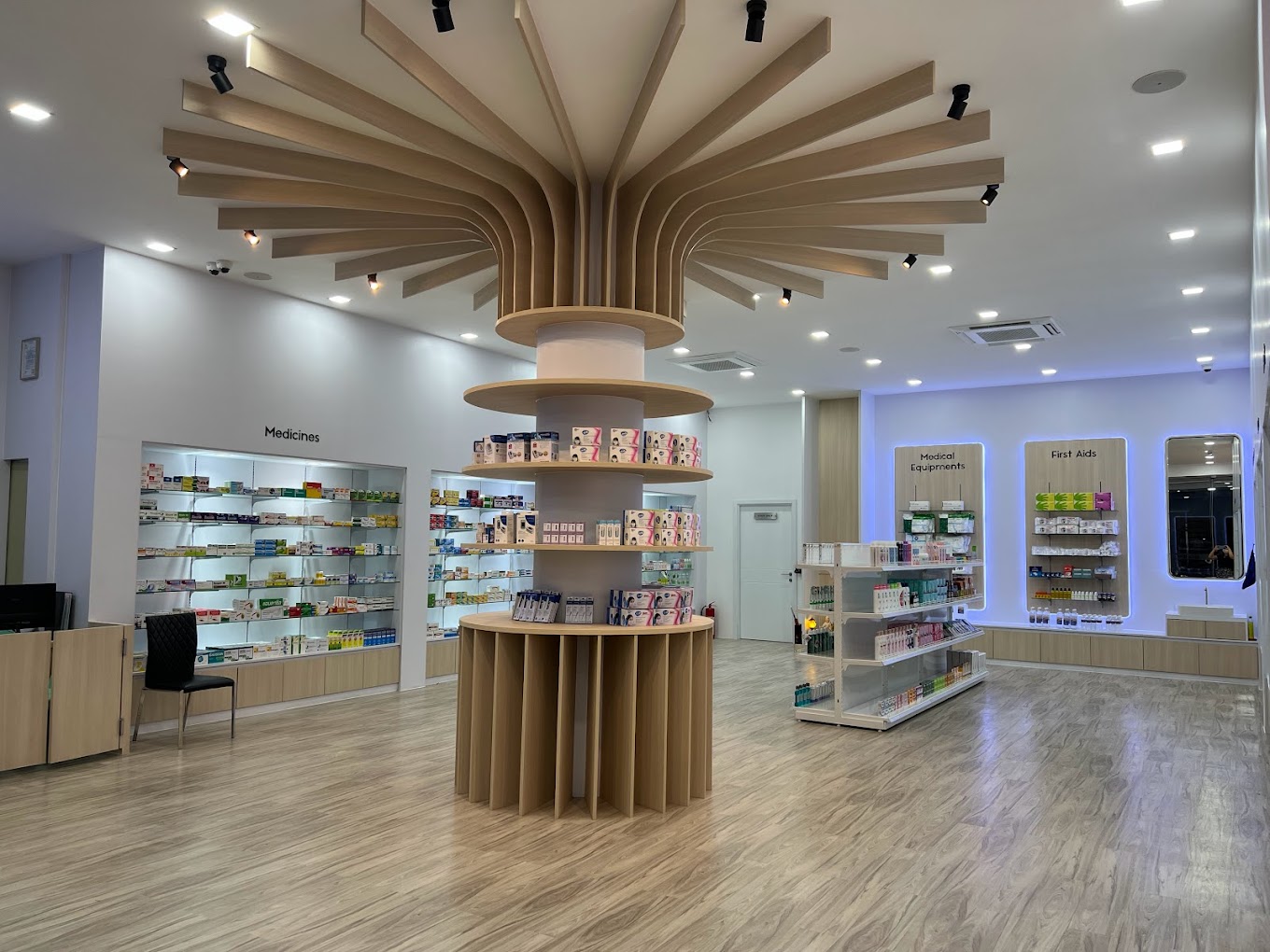 26496medilane-pharmacy-02.jpg