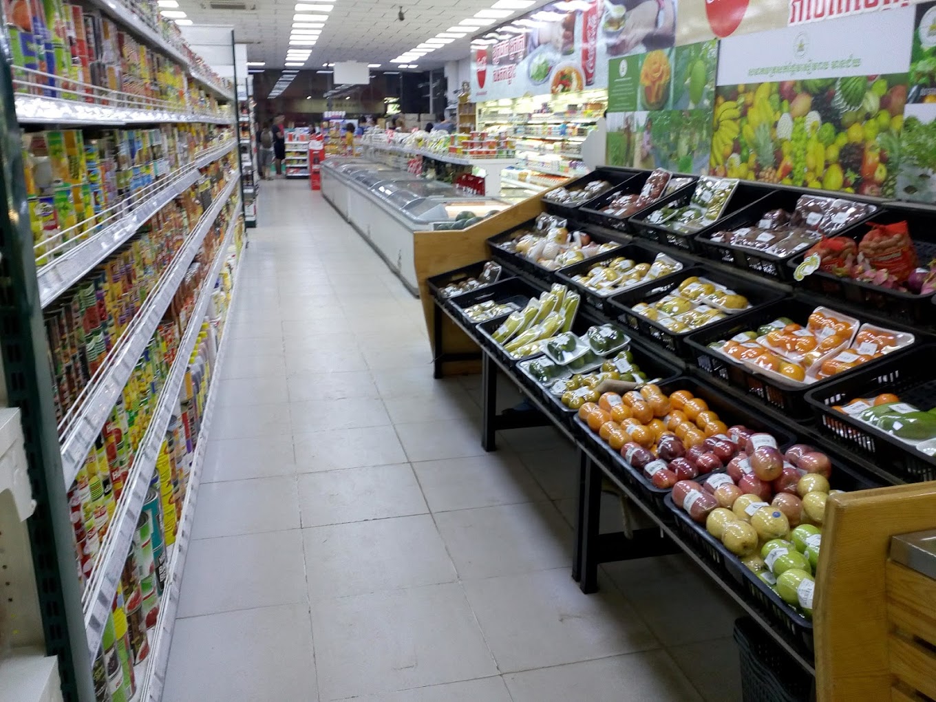 45982asia-market-supermarket-03.jpg