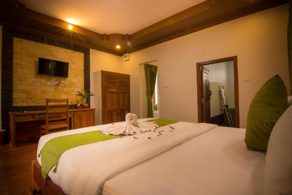 47235ravorn-villa-boutique-05.jpg