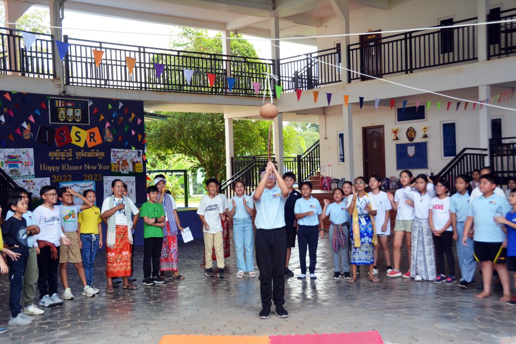 60652aranh-sakor-cuthbert-primary-and-junoir-high-school-02.jpg