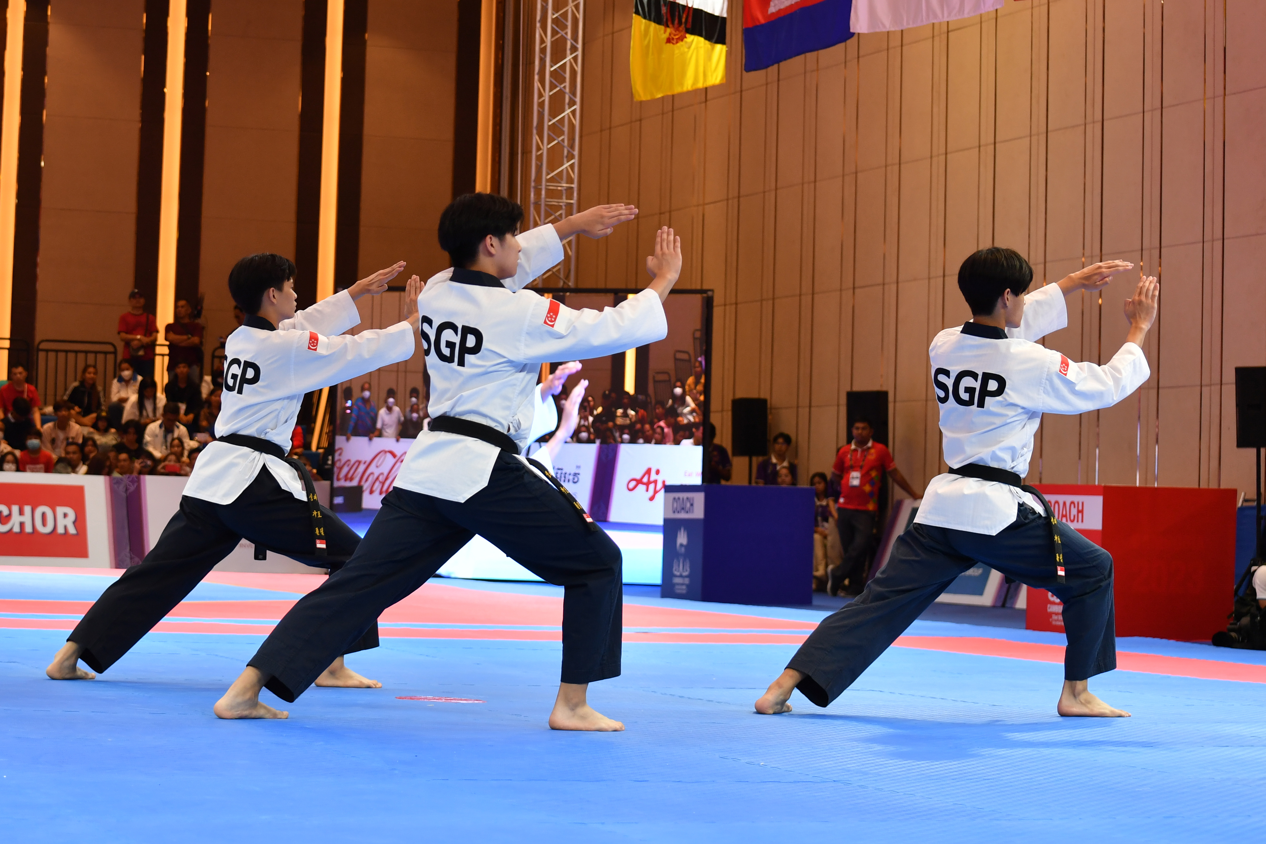 70098sunday-taekwondo-siem-reap-05.jpg